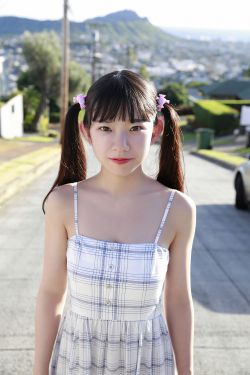 俄罗斯13女女破苞视频